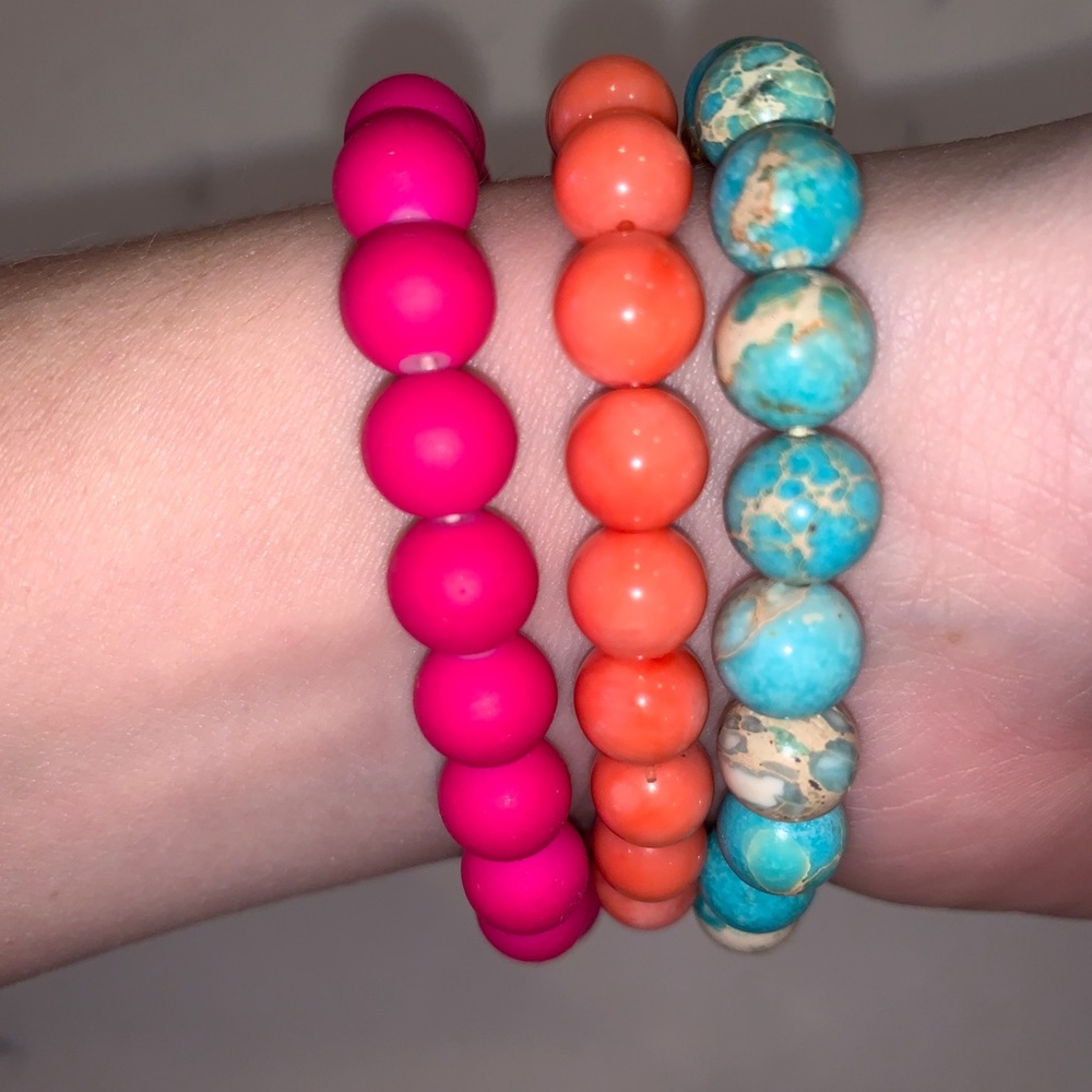 Fun skull bracelet set - Picture 3 of 7